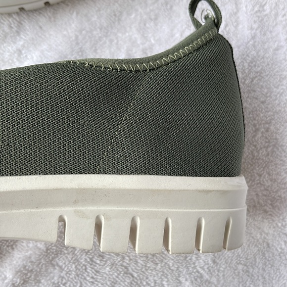 Blondo green slip on deck shoes - Picture 9 of 10